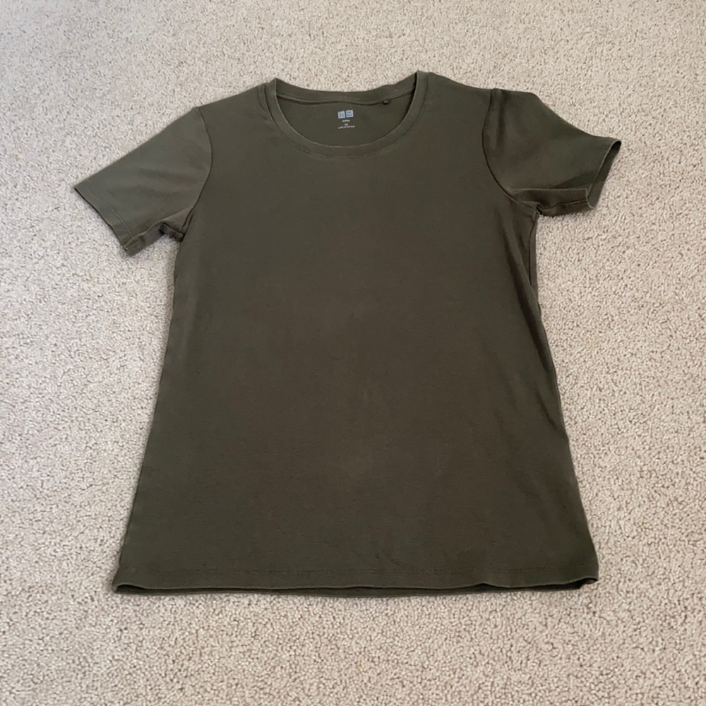 Uniqlo T-Shirt